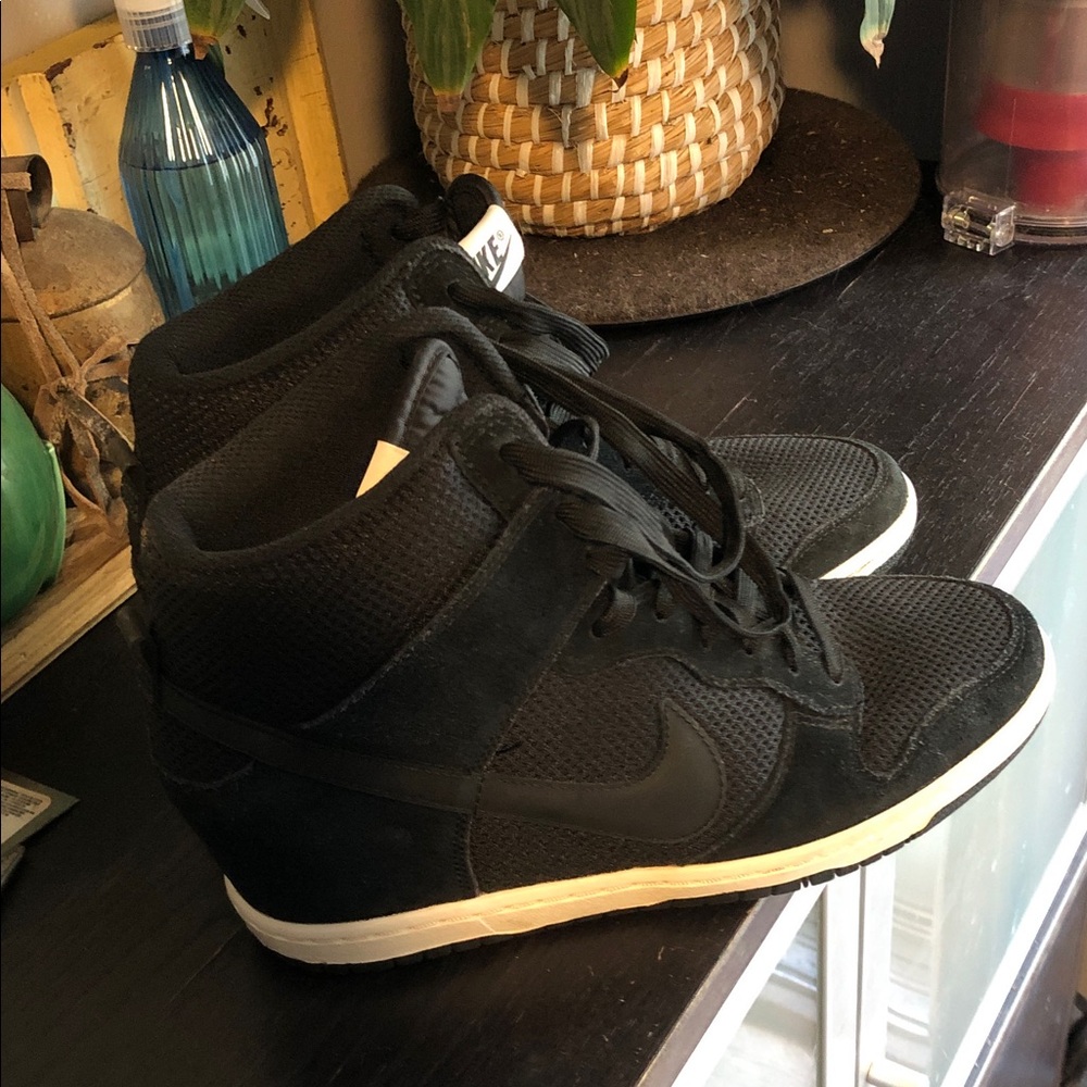 Nike Women's Black Wedge High-Top Sneakers - Picture 5 of 8